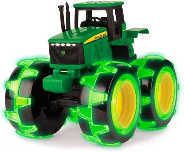 Lightning Wheels Tractor Green